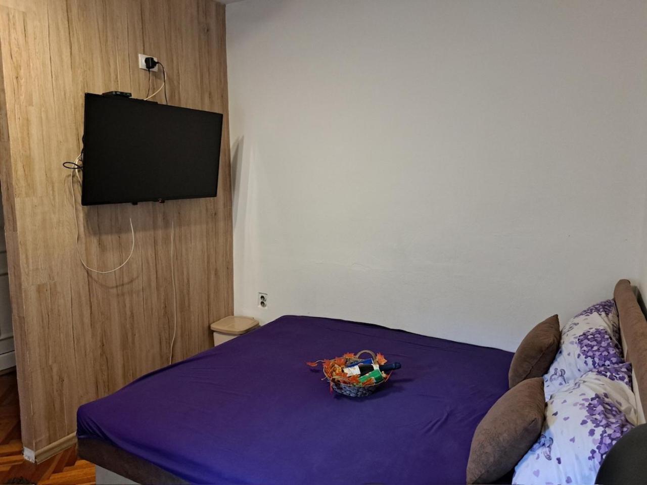 Apartman En Dusanovac Exterior foto