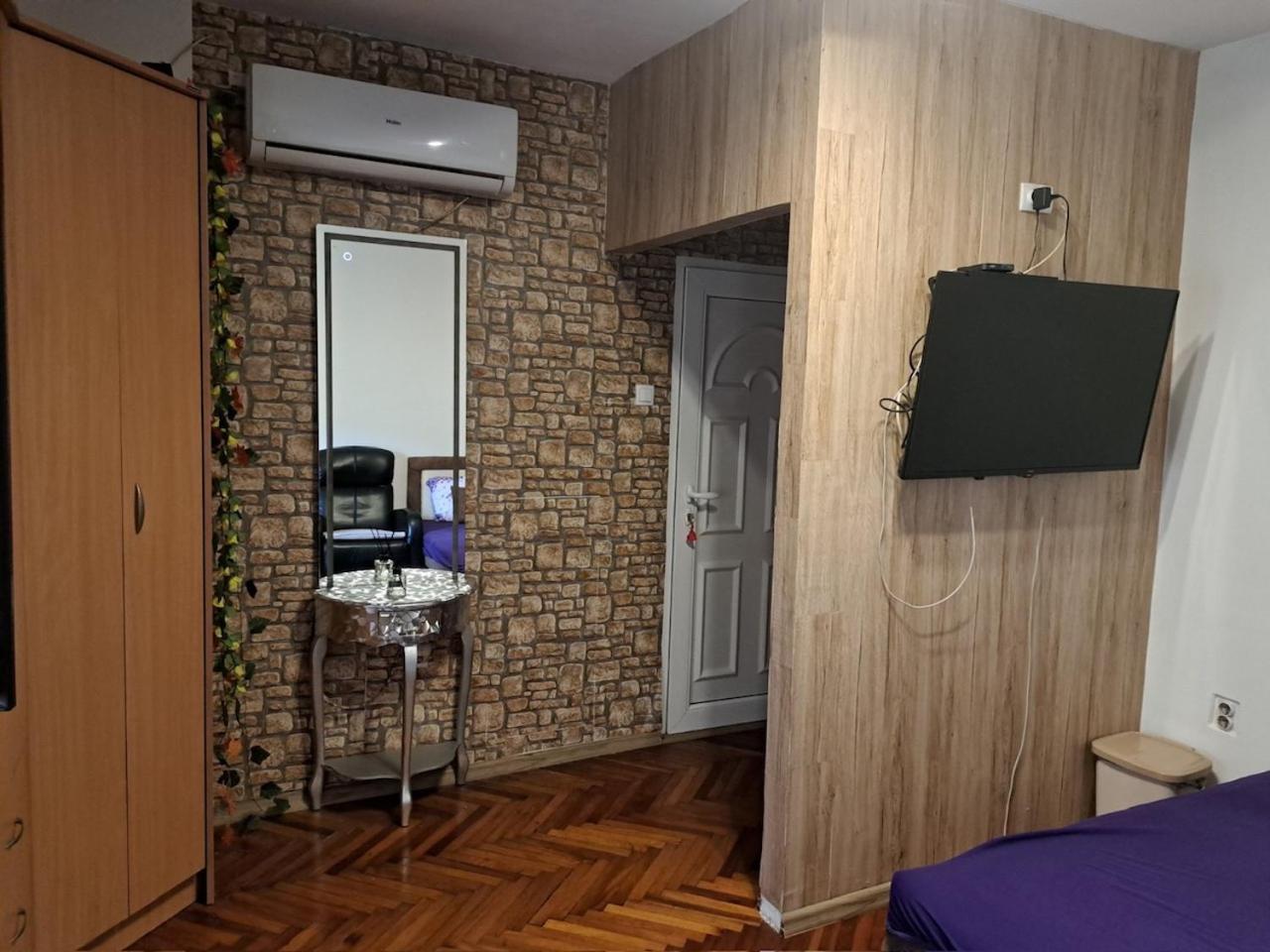 Apartman En Dusanovac Exterior foto